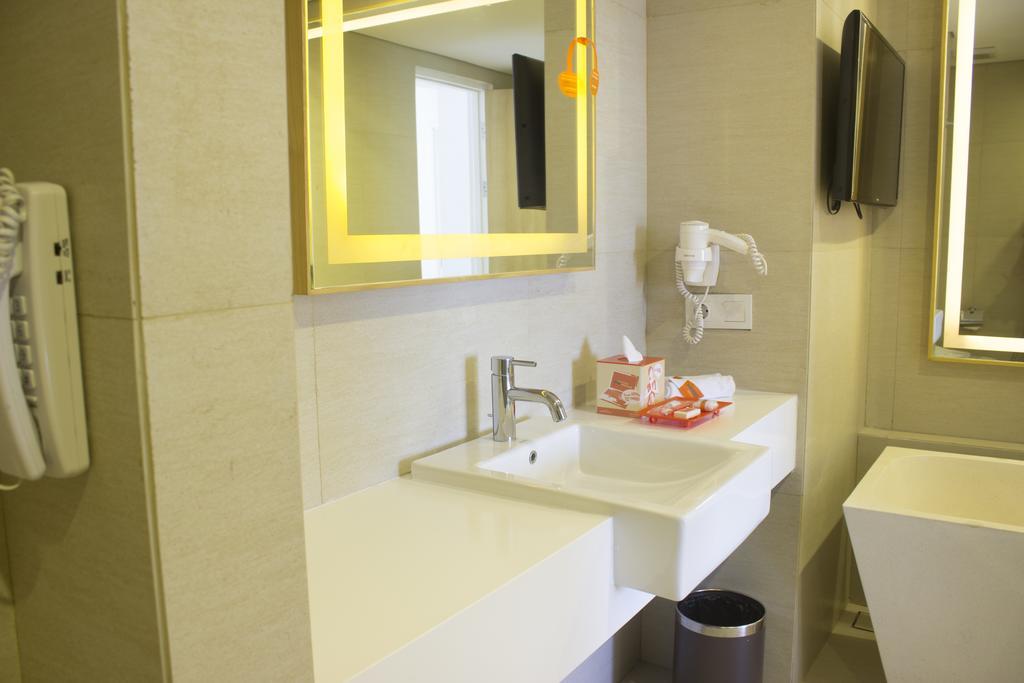 Harris Hotel Kuta Galleria - Bali Εξωτερικό φωτογραφία